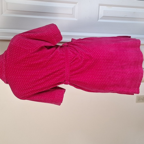 Pink Textured Velvety Robe Size M - Picture 3 of 7